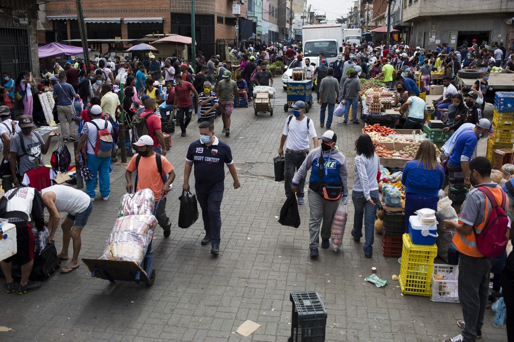 Chavismo reportó casi 720 nuevos contagios por Covid-19