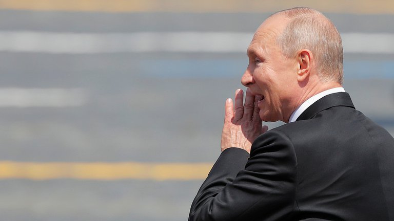 Putin se reúne con la selección olímpica rusa antes del viaje a Tokio