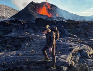 Julián Ruiz Sandoval, el venezolano que captó con un dron la erupción de un volcán en Islandia (Videos)