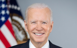 LA FOTO: Presentan el retrato oficial de Joe Biden como máximo líder de la Casa Blanca