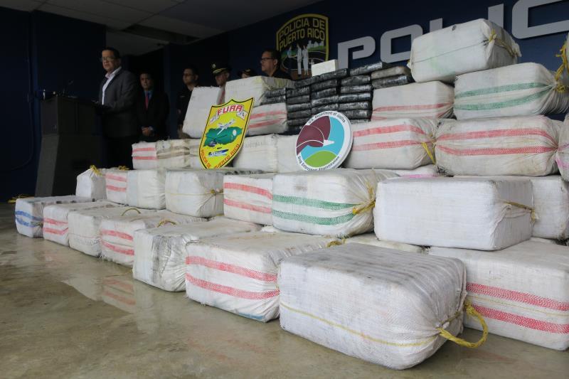 Golpe contra el narcotráfico: Incautan millonario cargamento de cocaína en las costas de Puerto Rico