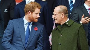 Harry no quiere “nada más” que estar con la Reina tras muerte de su abuelo