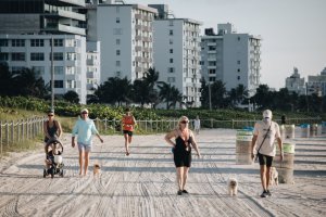 Miami Beach no impondrá toque de queda durante el fin de semana por el Día de los Caídos