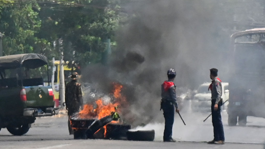 Lo militares no consiguen controlar Birmania 100 días después del golpe