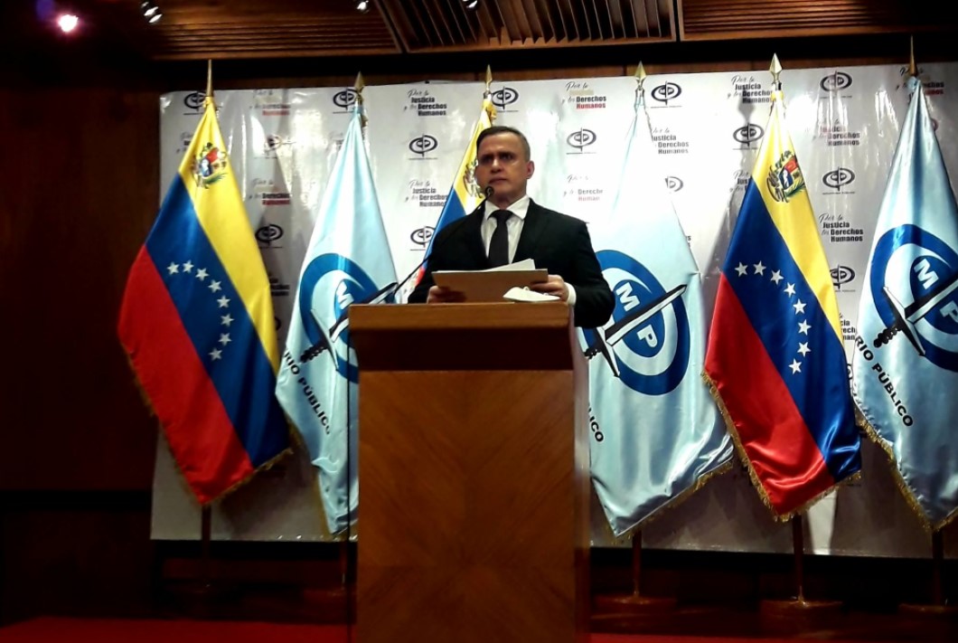 Fiscalía del régimen de Maduro ordenó la captura del comentarista de fútbol Fernando Petrocelli