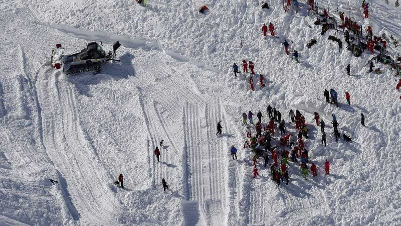 Ascienden a siete los muertos por aludes de nieve en los Alpes franceses