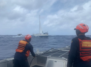 Armada colombiana rescató tres estadounidenses en aguas de San Andrés (Video)
