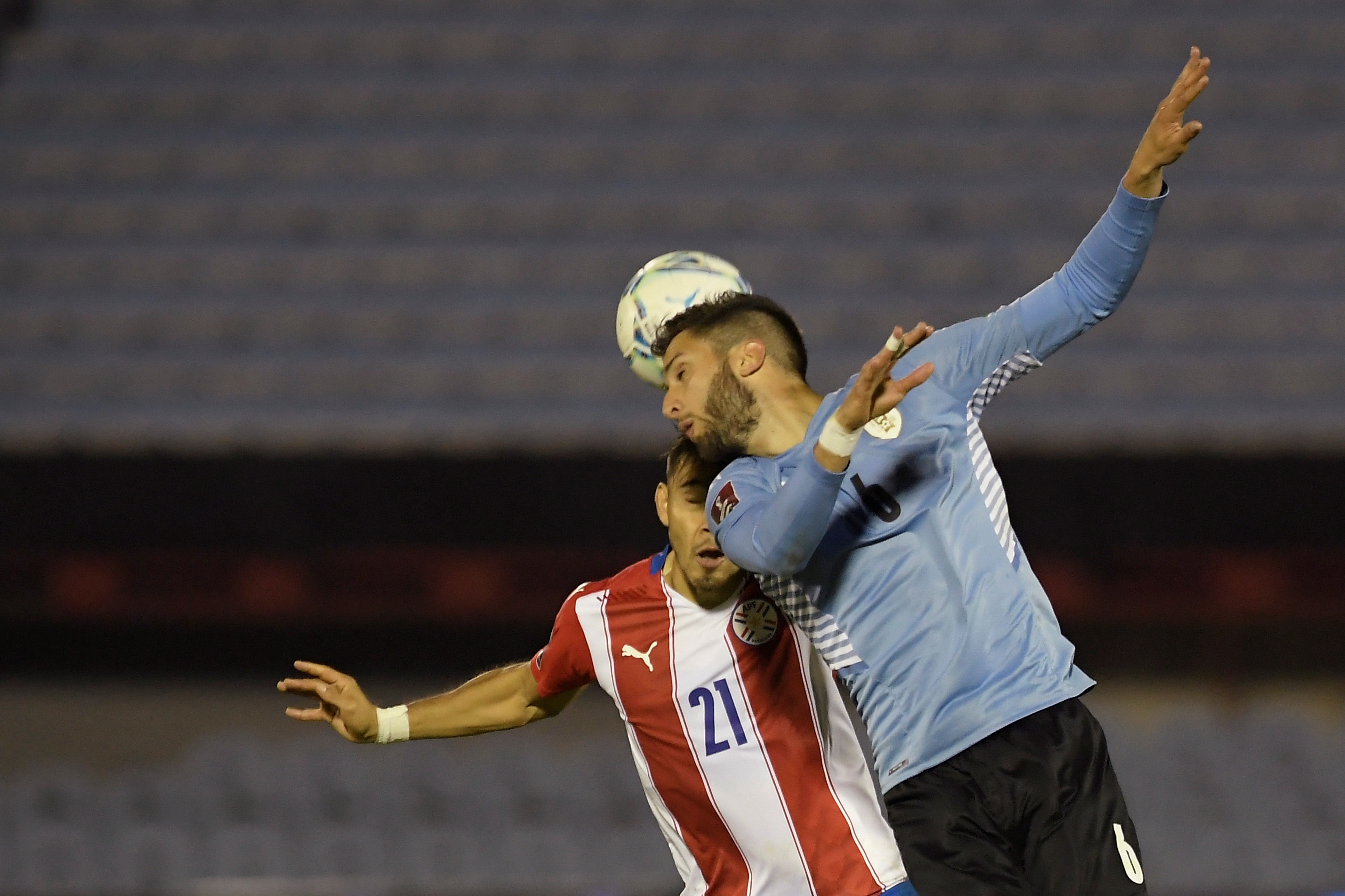 Uruguay no pasó de un amargo empate sin goles con Paraguay