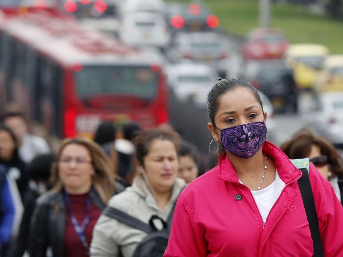 Colombia vive su peor momento de la pandemia con récord de contagios y muertes