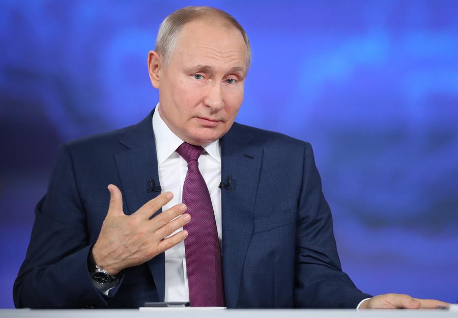 Putin acusa a EEUU de estar implicado en la “provocación” del buque británico