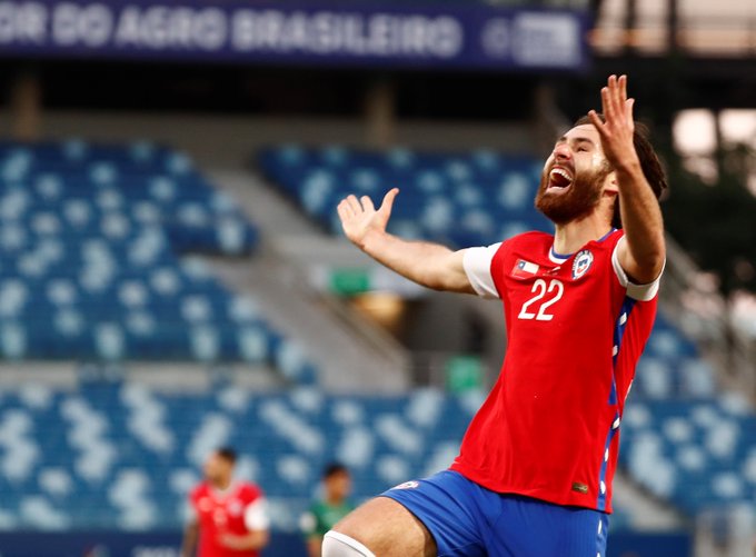 Con gol del inglés Brereton, Chile se va al descanso con mínima ventaja ante Bolivia (Video)