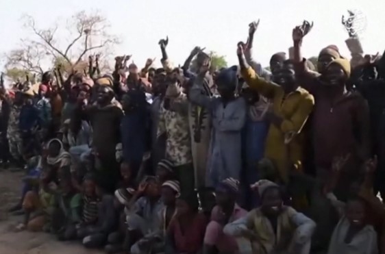 Milicianos de Boko Haram juraron lealtad al Estado Islámico en un video