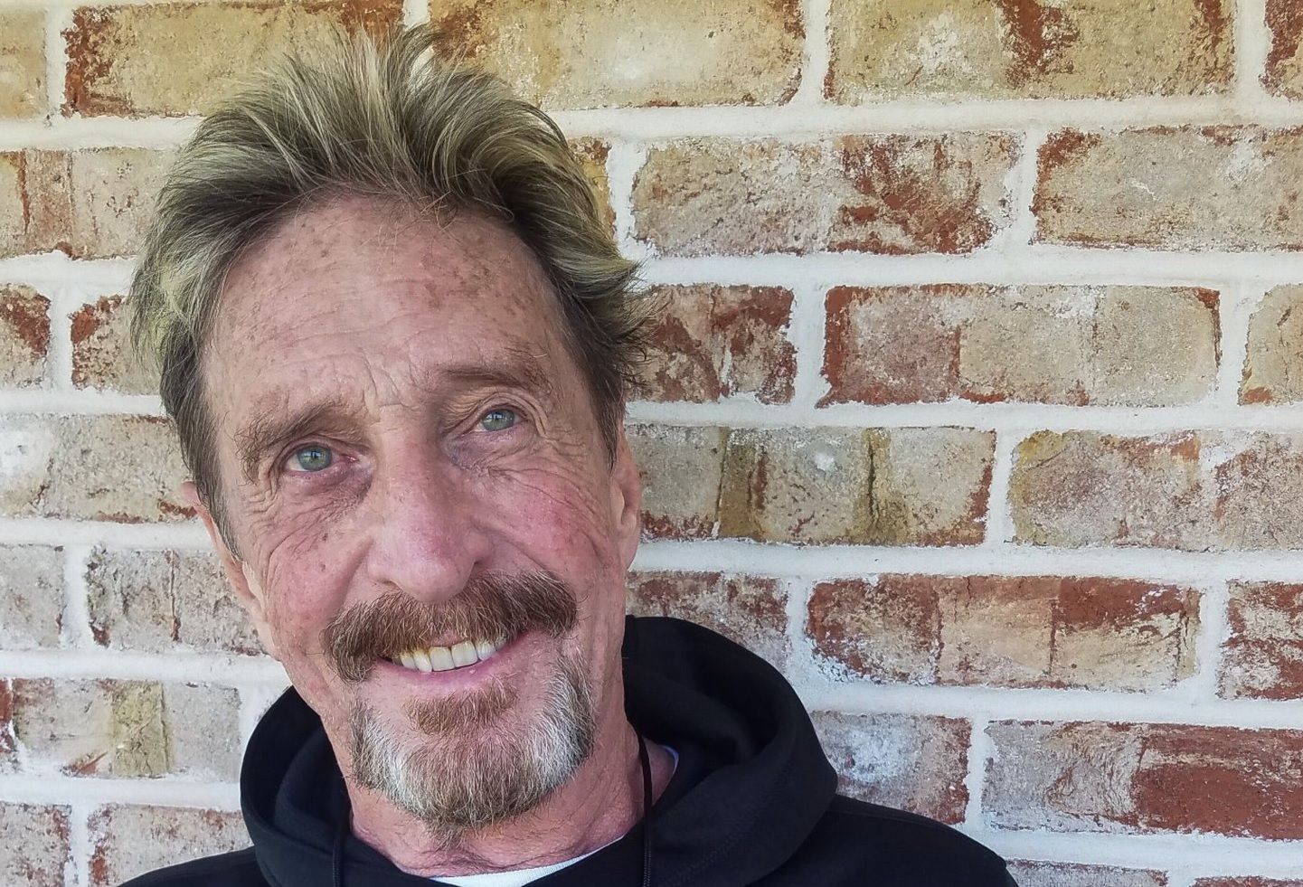 “Si me suicido, no lo hice”: Inquietante tuit de McAfee señala a agentes de EEUU