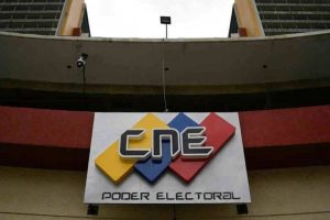 CNE anunció acreditación de testigos para recolección de firmas del revocatorio