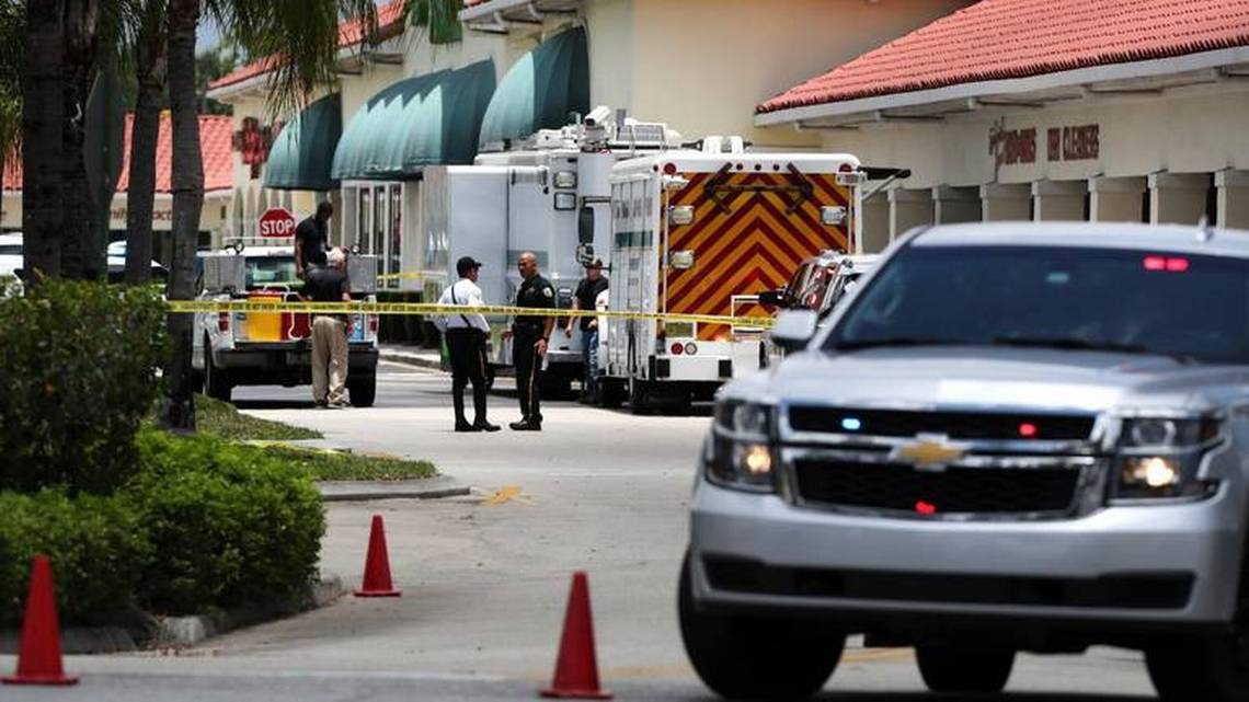 Un hombre mató a una anciana y a su nieto y se quitó la vida en el establecimiento Publix de Palm Beach