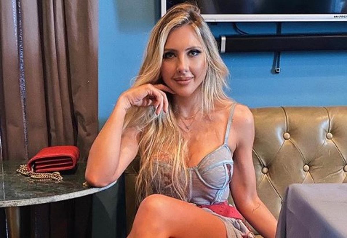 ¡Awww! Sascha Fitness anunció el nacimiento de Sienna, su tercera hija (FOTO)