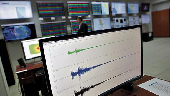 Fuerte sismo de magnitud 6,0 sacudió la capital de Perú (Video)