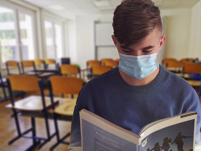 La junta escolar de Volusia votó para que las máscaras faciales sean opcionales