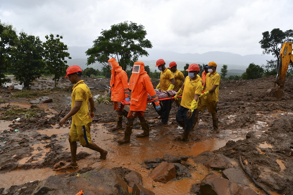 Al menos 115 muertos y decenas de desaparecidos por lluvias monzónicas en India