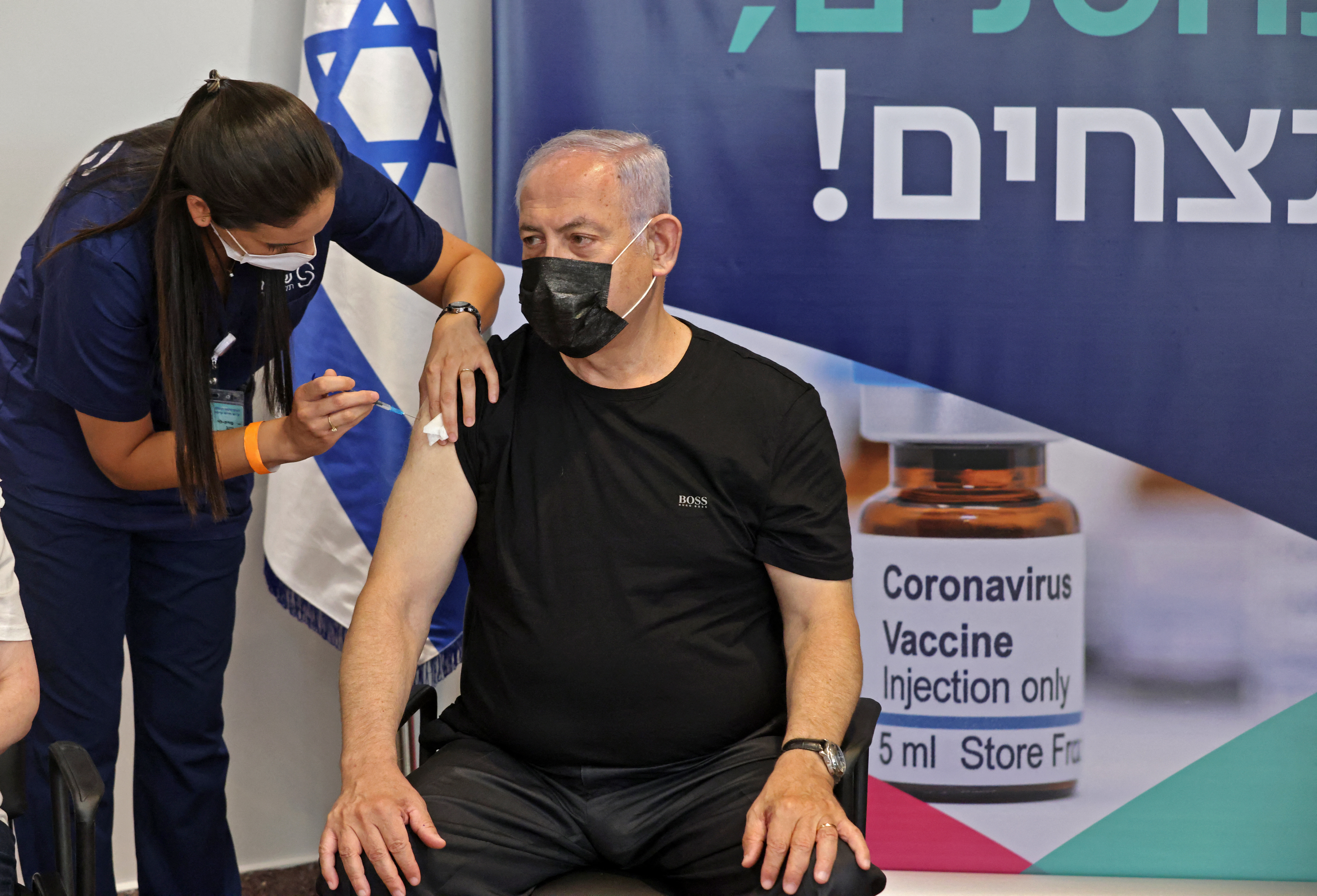 Israel comenzó a aplicar la tercera dosis contra el Covid-19 a mayores de 60 años