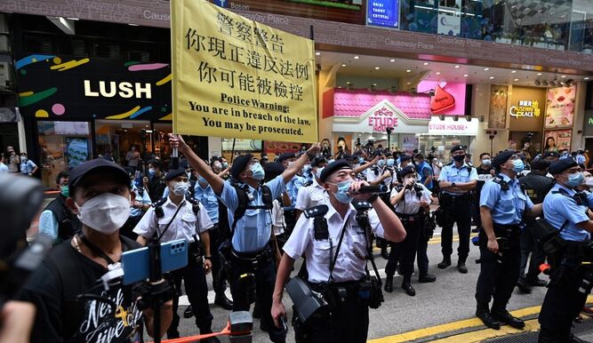 Típico de dictadores: Fuerte despliegue policial en Hong Kong en el centenario del Partido Comunista de China