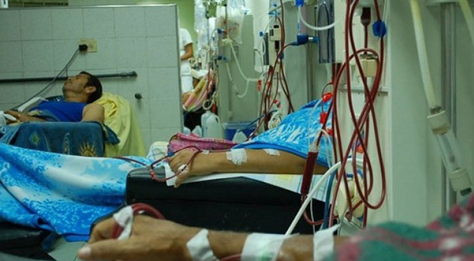 Escasez de gasolina preocupa a los pacientes renales del Hospital Universitario de Maracaibo