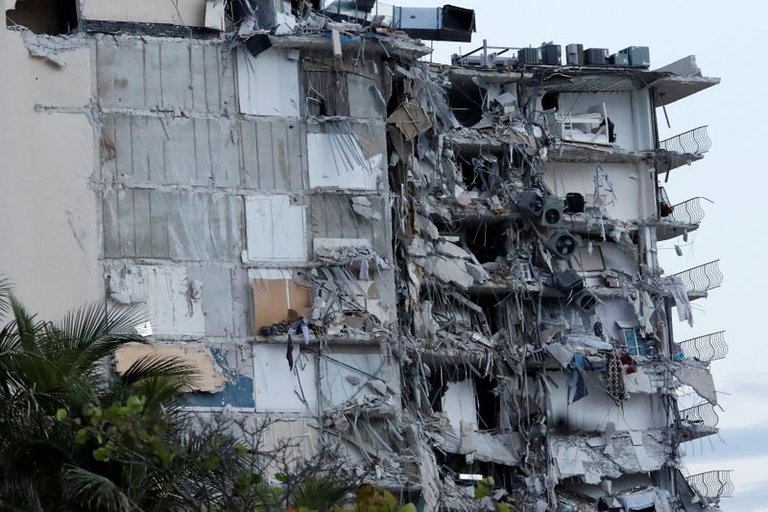 Incertidumbre y misterio: Quién era la última víctima del derrumbe en Miami cuyo cuerpo sigue sin aparecer