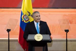Iván Duque instala el Congreso colombiano solicitando un minuto de silencio por las víctimas del Covid-19