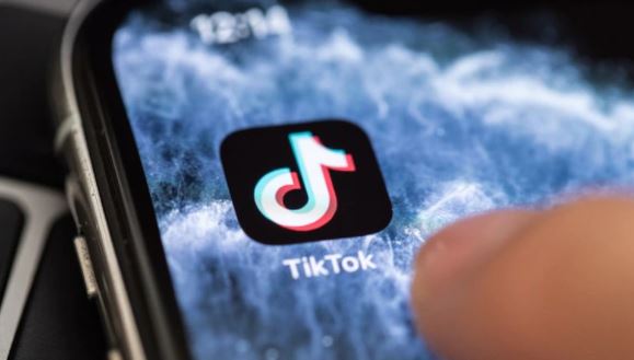 Los menores de 14 años solo podrán usar el TikTok chino durante 40 minutos al día