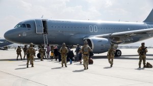 La medida que ejecutó el Pentágono para acelerar la evacuación en Afganistán