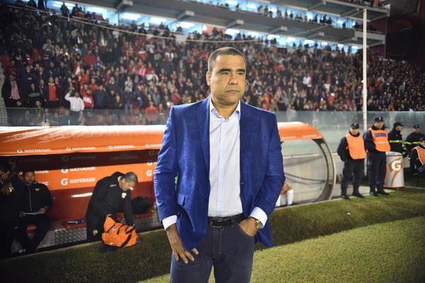 Leonardo González, el sustituto de José Peseiro que buscará puntuar en la triple fecha de eliminatorias