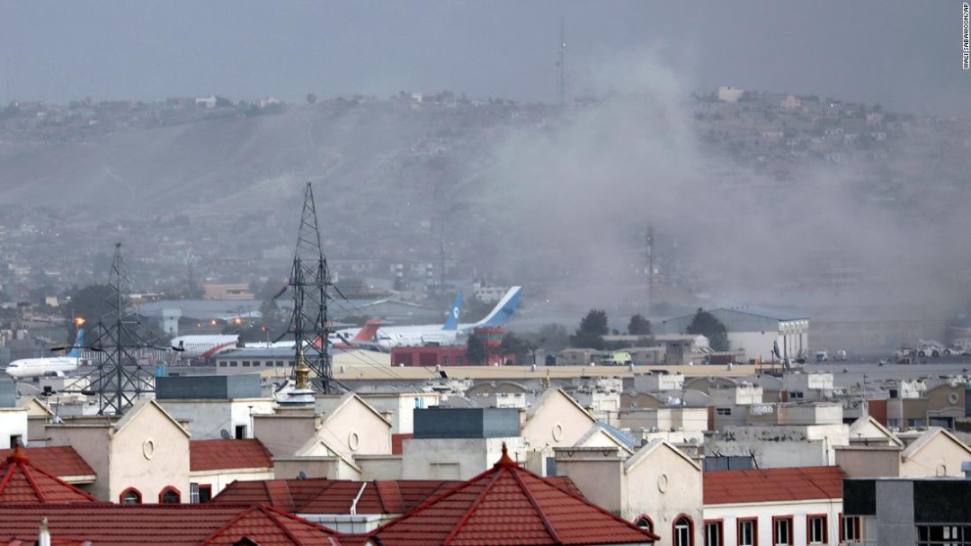 El Pentágono confirma una segunda explosión cerca del aeropuerto de Kabul