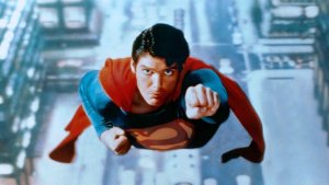Su vida era perfecta, pero un accidente lo dejó tetrapléjico: la transformación del actor de Superman en súper hombre