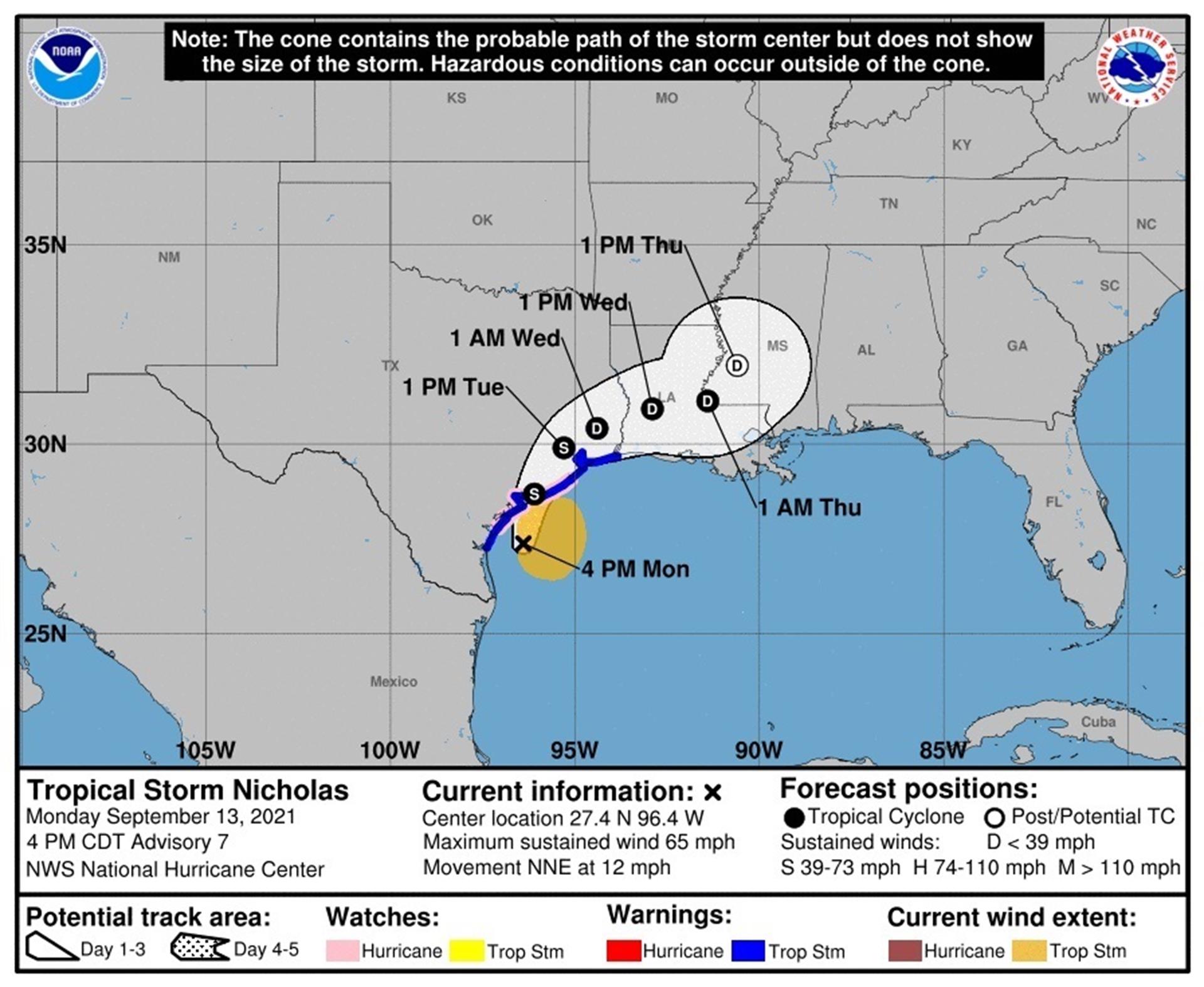 Nicholas se degrada a tormenta mientras descarga fuertes lluvias en Texas