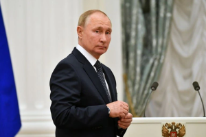 Putin está dispuesto a participar en los ensayos de la versión nasal de la vacuna Sputnik V