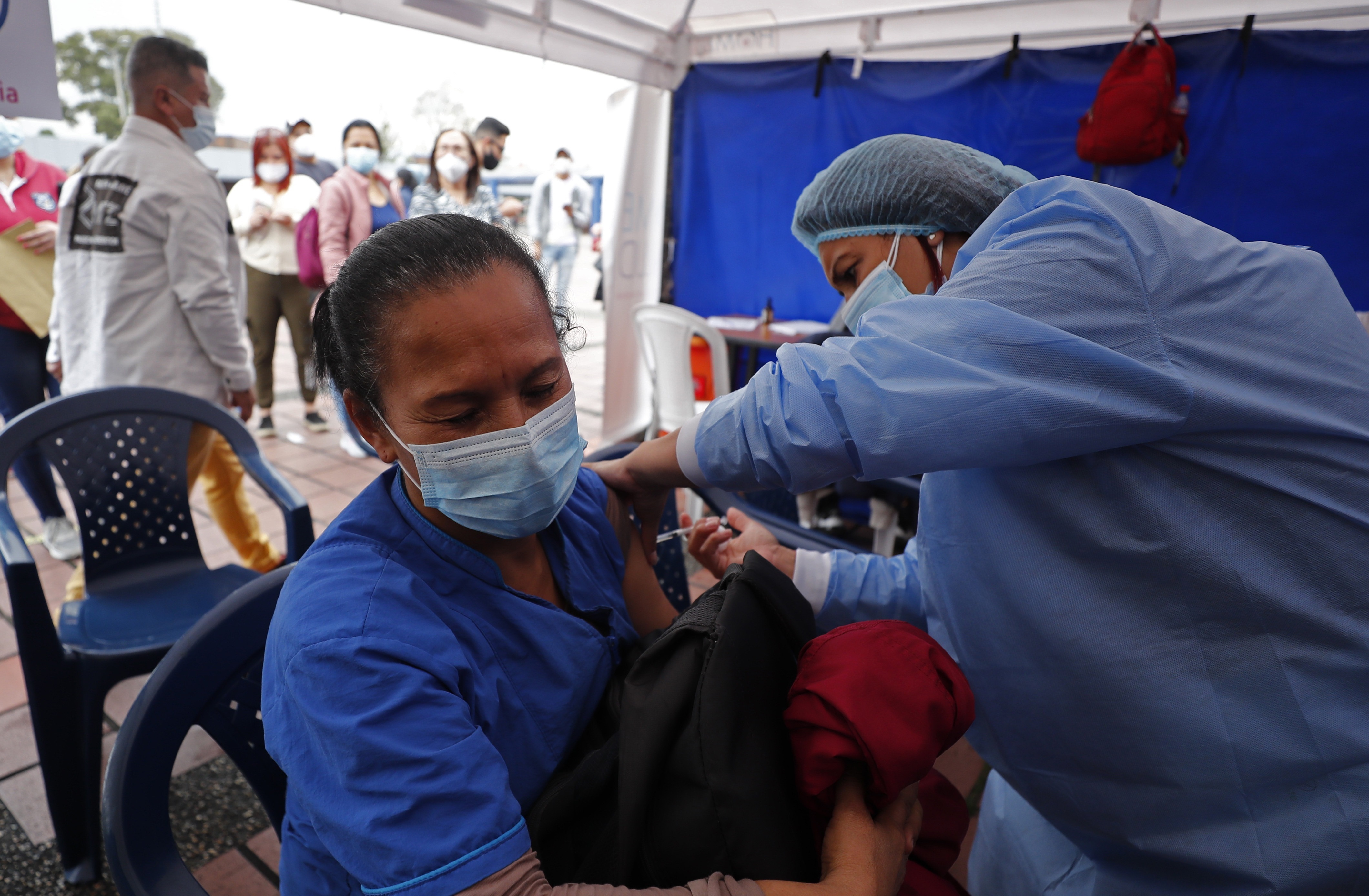 Covid-19 sigue en descenso en Colombia tras sumar cuatro mil nuevos casos