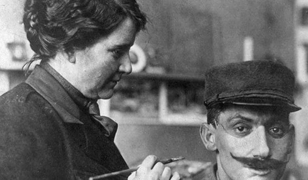 Anna Coleman, artista que reconstruyó las caras desfiguradas de los soldados de la Primera Guerra Mundial