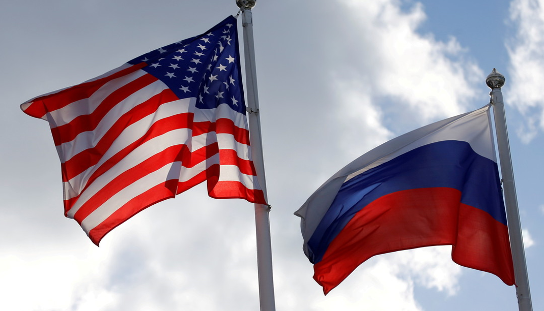 El Departamento de Estado de EEUU califica a los ciudadanos rusos como “nacionalidad sin hogar”