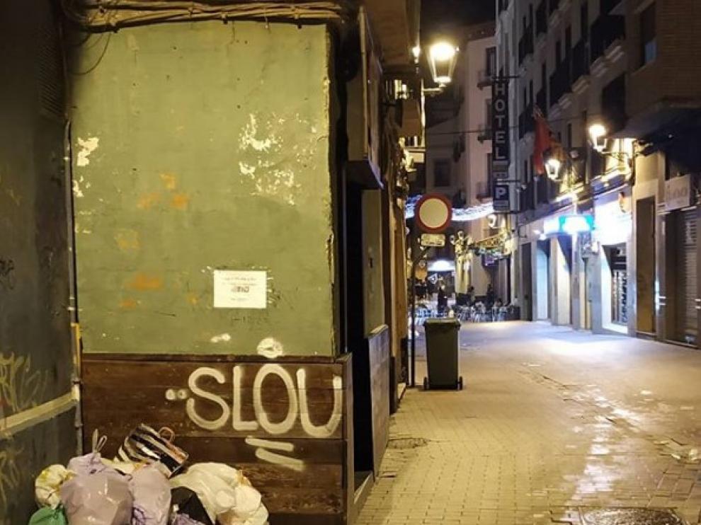 Un joven genera caos en España al amenazar con un cuchillo a varias personas