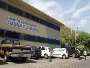 Directora del Hospital Materno Infantil en Macuto admitió la severa crisis que atraviesa el centro asistencial