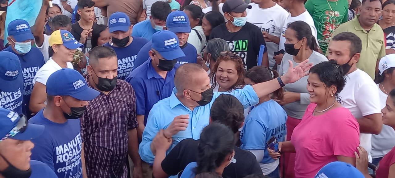 Un tsunami humano arropó las calles de Machiques con Manuel Rosales y Liz María Márquez