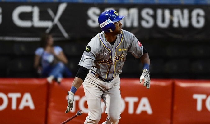 Navegantes hundieron a los Leones con una remontada en el noveno