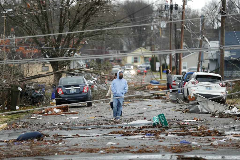 Cerca de 400 mil hogares sin electricidad en zonas afectadas por los tornados EEUU