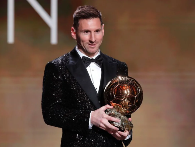 Exfigura del fútbol español hizo controversial declaración sobre Leo Messi y su octavo Balón de Oro