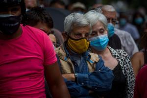 Adultos mayores siguen siendo los más vulnerables ante el Covid-19 en Venezuela