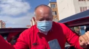 Desde su “camionetota” blindada, Diosdado evadió preguntas sobre el proceso electoral en Barinas (VIDEO)