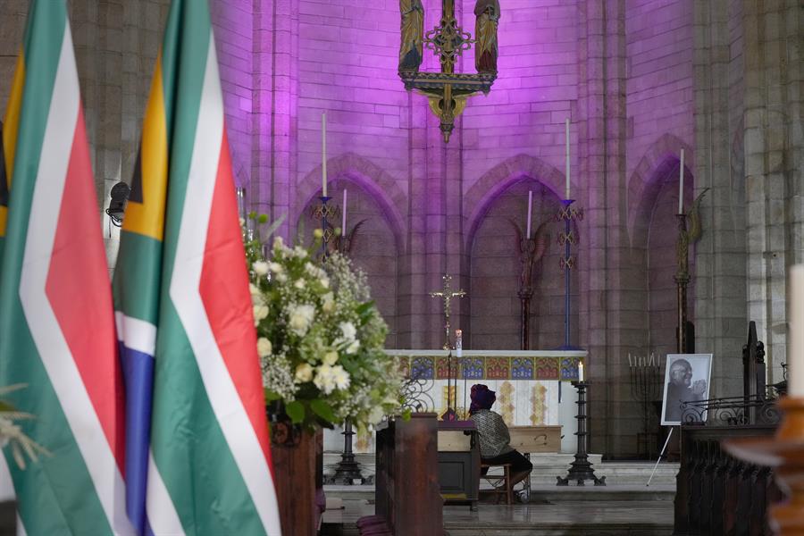 Sudáfrica da el último adiós al arzobispo Desmond Tutu este #1Ene
