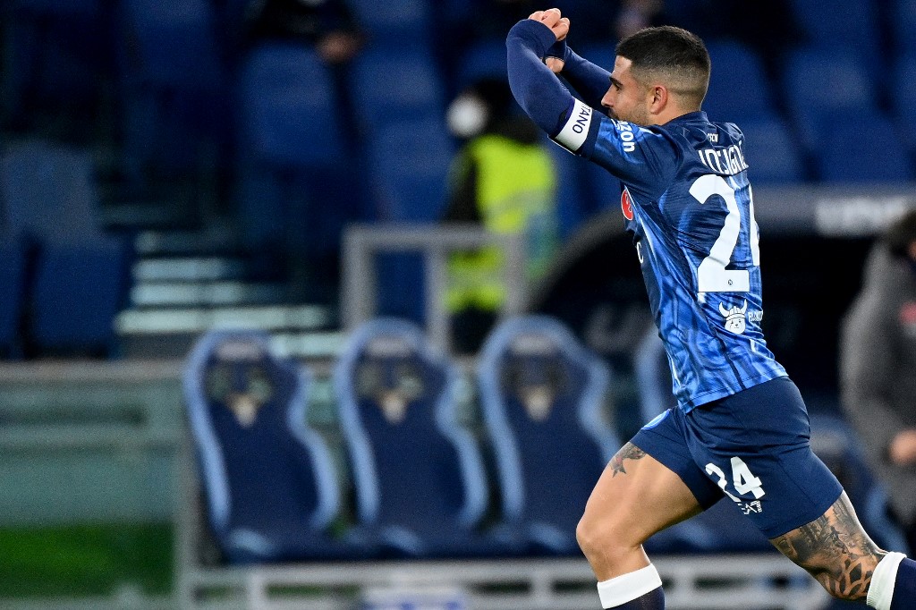 Lorenzo Insinge y Fabián Ruiz alzaron al Napoli hasta el liderato de la Serie A
