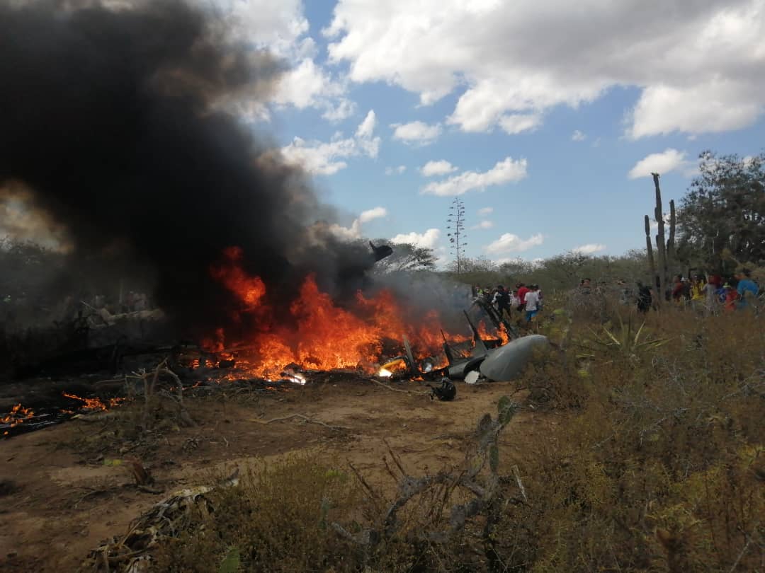 Helicóptero del Ejército venezolano se desplomó en Barquisimeto (Fotos y videos)