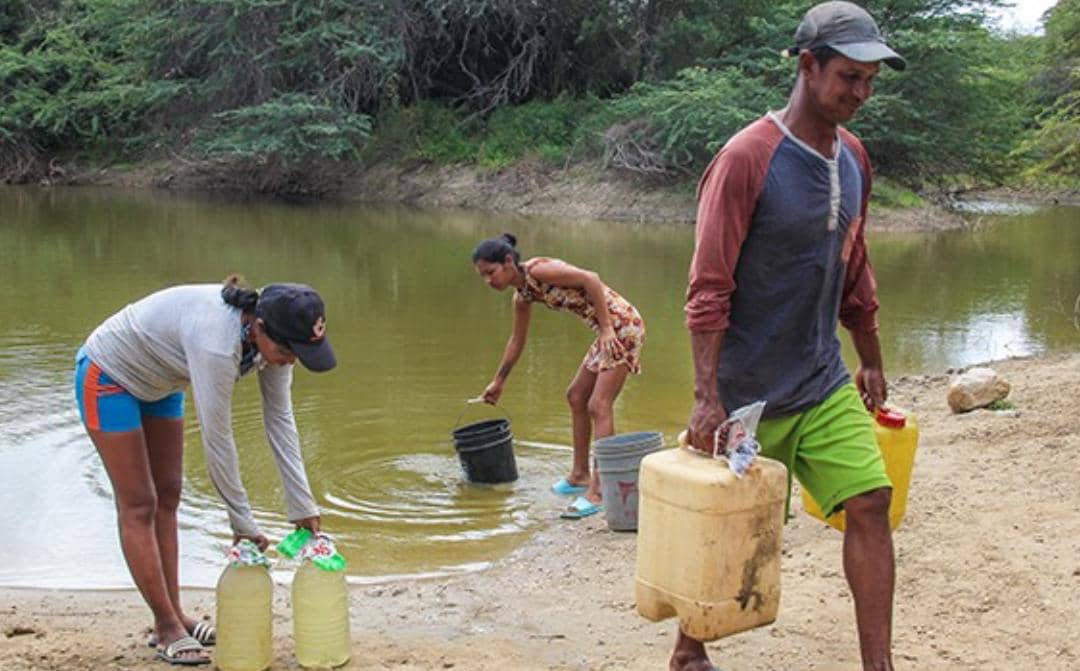 ¡Solo en Venezuela! Tienen la desalinizadora más grande de América Latina y siguen tomando agua de pozo